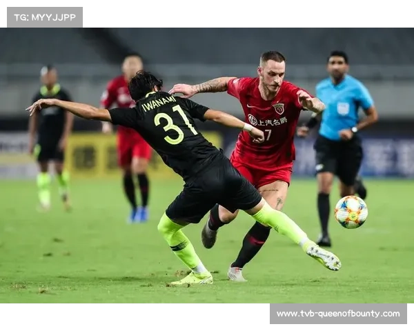 波兰超级杯决赛斯波德克体育馆座无虚席，国家队主帅现场观战